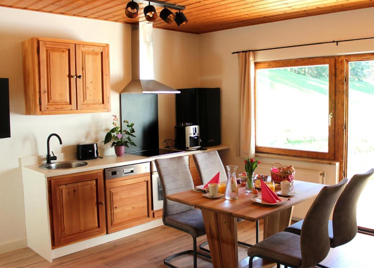 Villa Bischofsberg - Laerchen-Wellness Apartment Уиндишгарстен Екстериор снимка